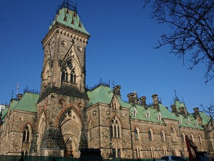 Laser Talk: Senator Galvez Reintroduces a New Climate Aligned Finance Bill